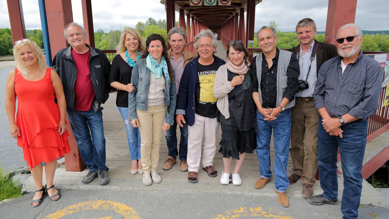Les artistes de l'International de sculpture 2015 à Saint-Georges.