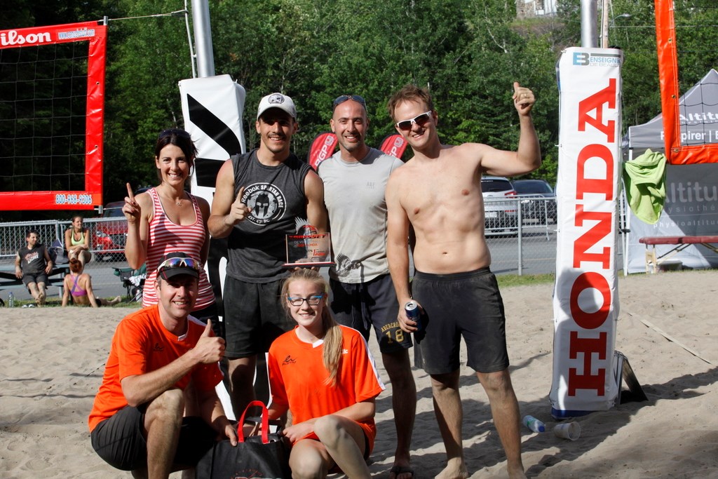 Nancy Beaudoin, Lea Poulin, Eric Berubé, Serge Labbé, Claude Poulin, Jean-Daniel Drouin