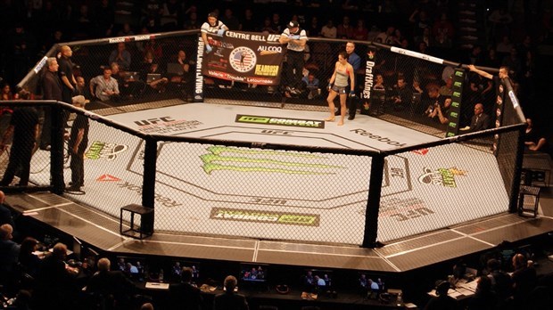 UFC 186 : Valérie Létourneau dans la cage