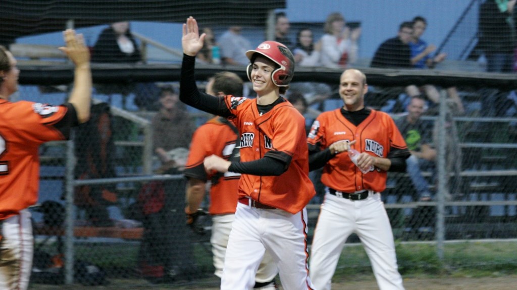 Yannick Lachanche, qui évolue avec le Cléri Sport Baseball Junior, est venu prêter main forte aux Jarrets Noirs