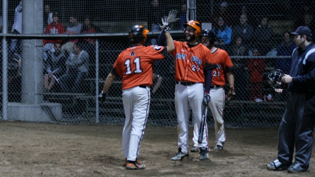 Victoire émotive des Jarrets Noirs 6-5 sur CRSA