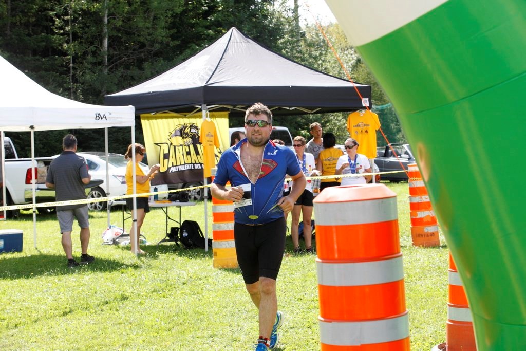 Le Triathlon du Lac-Poulin permet d'amasser 23 500$ pour la bonne cause