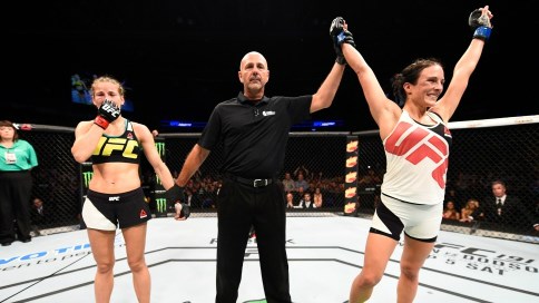 Une troisième victoire à l'UFC pour Valérie « Trouble » Létourneau