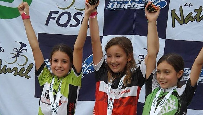 Deux médailles pour Amélie Vachon de l'Équipe Vélo Savard