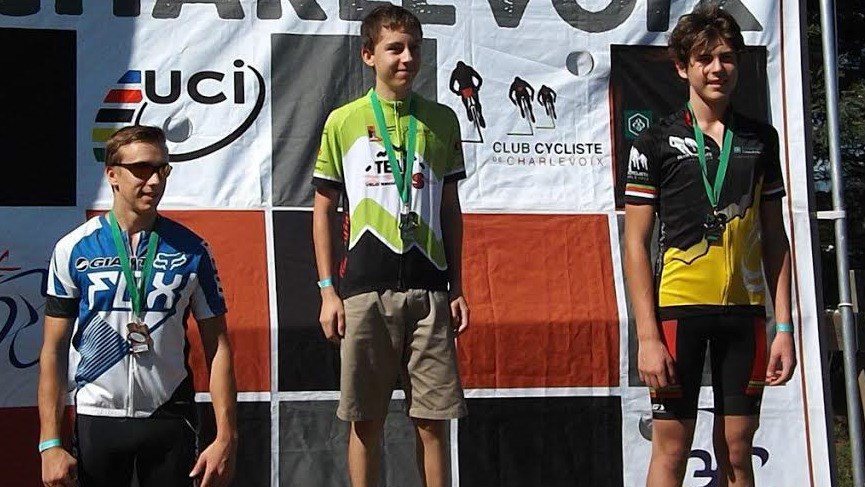 Youri Tremblay du Club Vélo Savard remporte la médaille d'or dans Charlevoix