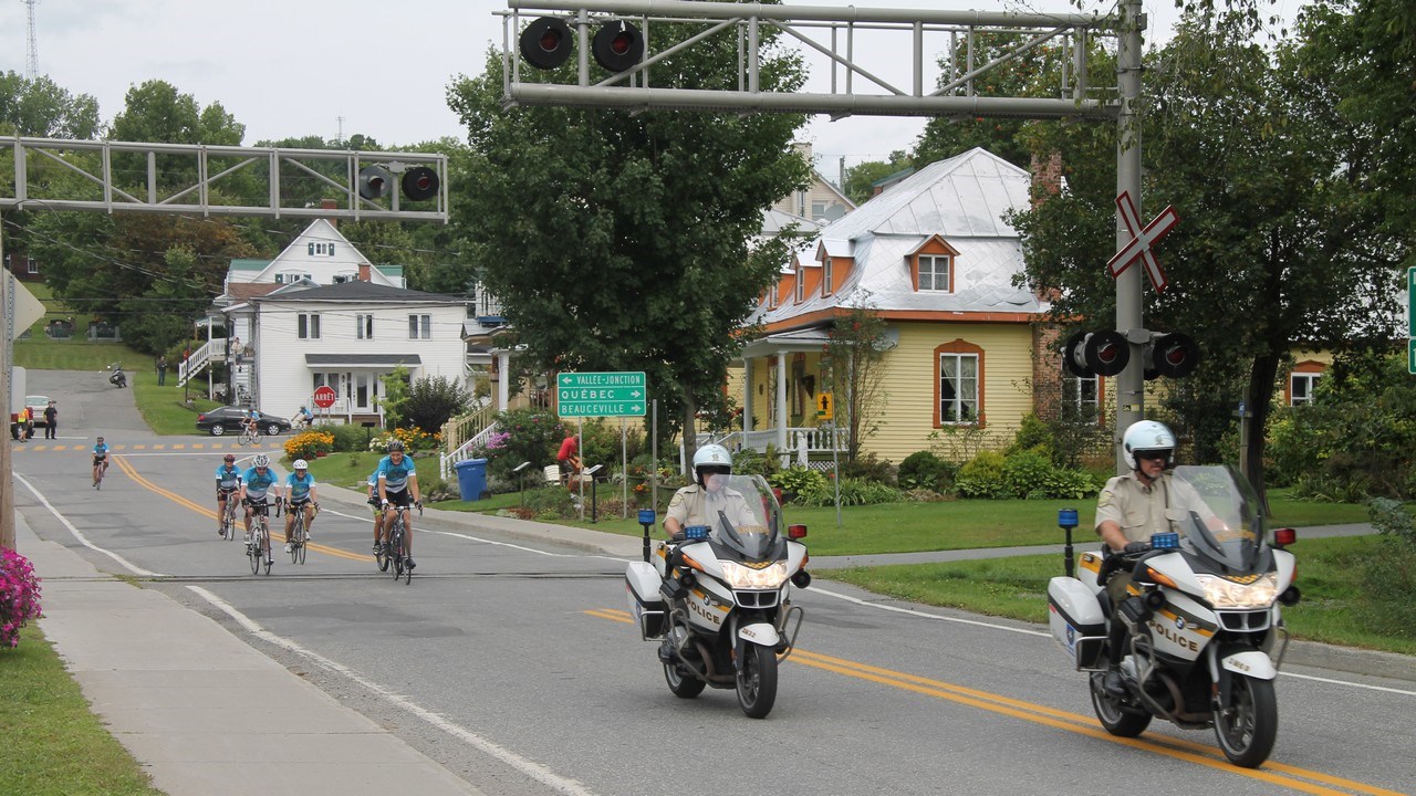La « Randonnée Beauce 2015 » avec Marie-Philip Poulin permet d'amasser 25 000 $ pour la piste cyclable