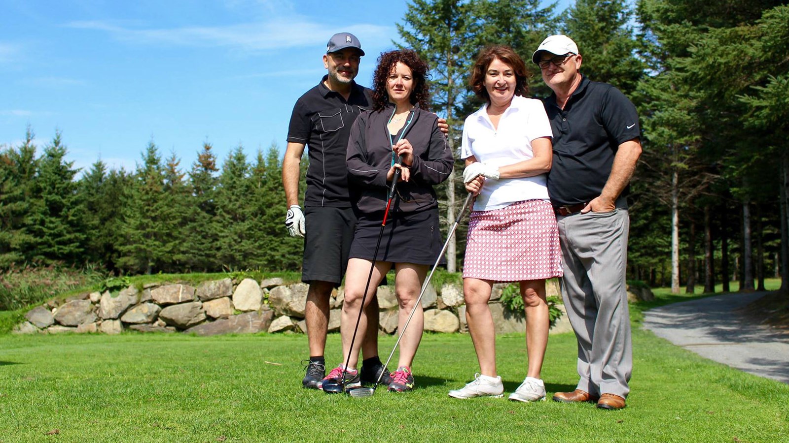 Un tournoi de golf organisé par les propriétaires du Marché St-Benoît amasse plus de 2600 $ pour la Fondation Rêves d'enfants