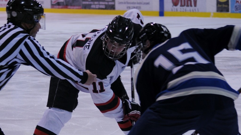 Les Bulldogs de Beauce-Centre surprennent le Cléri Sport 5-4