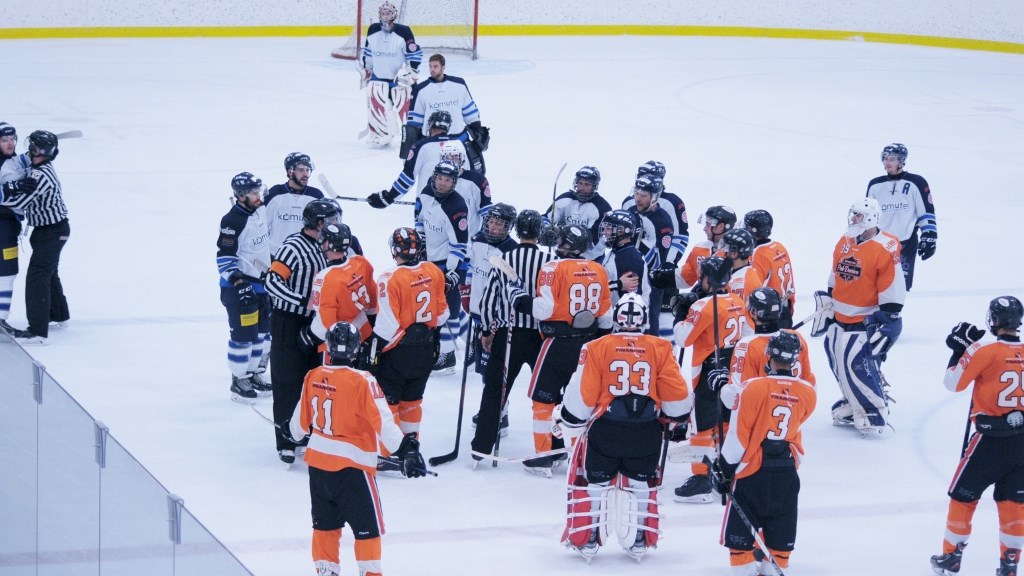 Victoire du Komutel 6-4 sur Saint-Victor