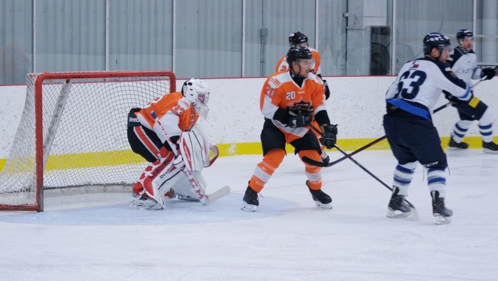 Victoire du Komutel 6-4 sur Saint-Victor