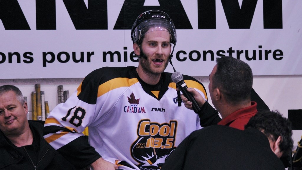 Blanchard marque deux buts dans un gain du Cool Fm 103,5