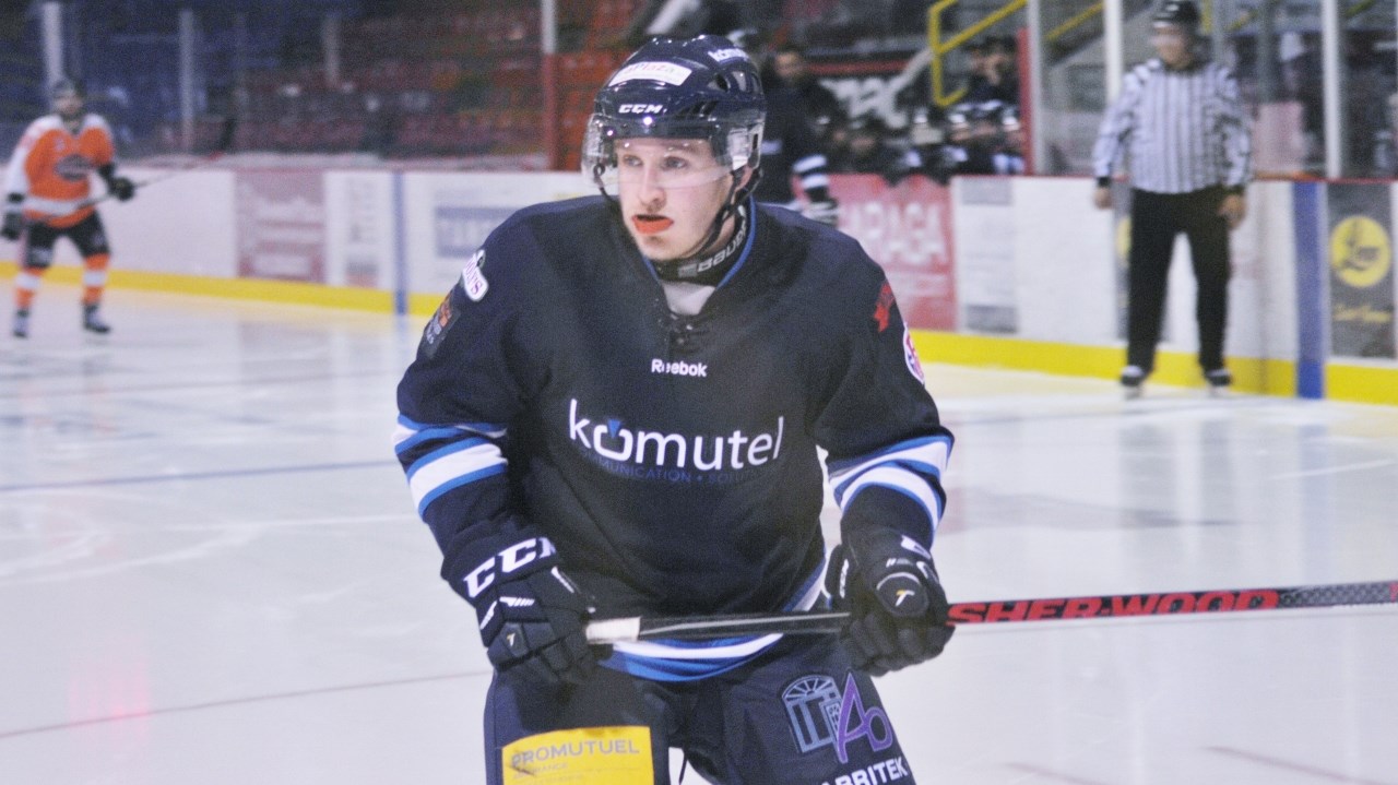 Saint-Victor l'emporte 3-2 sur le Komutel