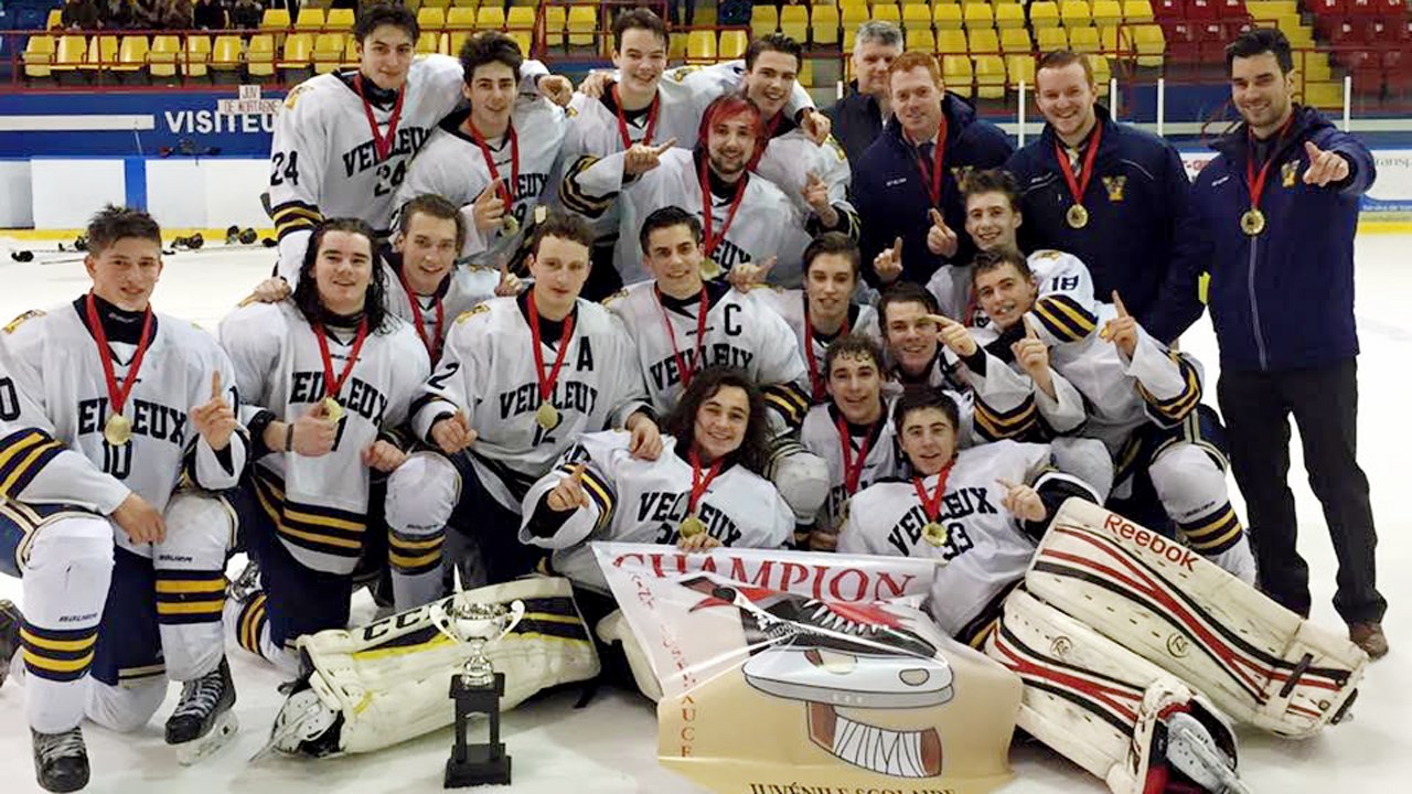 Les Panthères de l’École secondaire Veilleux (ESV) ont remporté le 39e Tournoi provincial midget/juvénile de Saint-Joseph.