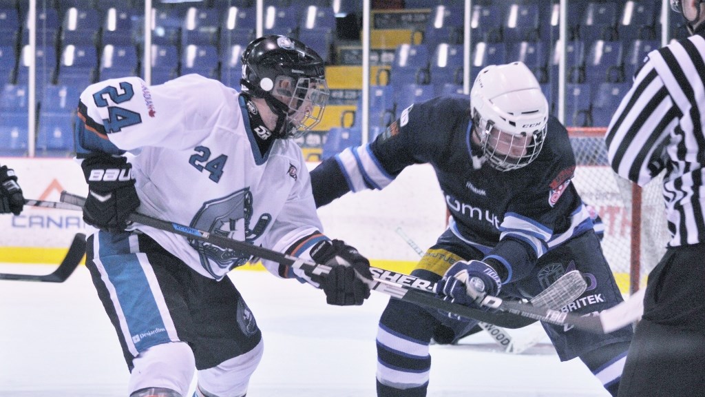 Le Komutel prend une avance de 2-0 sur East-Broughton