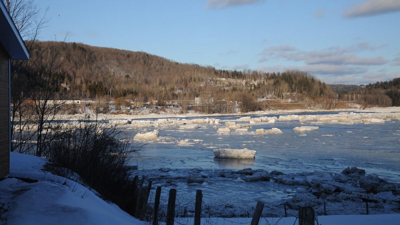 Inondation à Beauceville: la situation se stabilise graduellement
