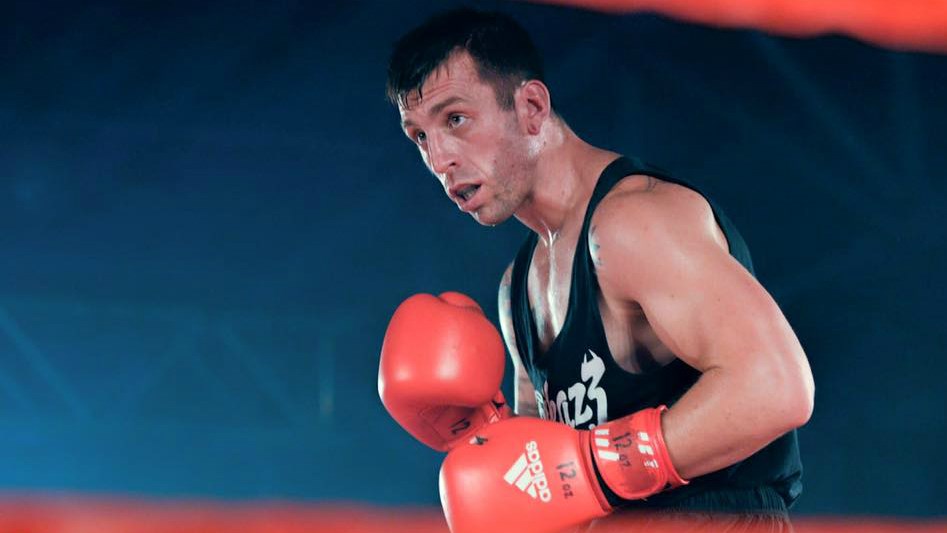 Le boxeur Mike Breton fait le saut chez les professionnels