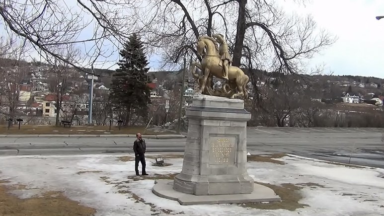 Normand DeLessard présente l'histoire de la légende du Chevalier de Saint-Georges