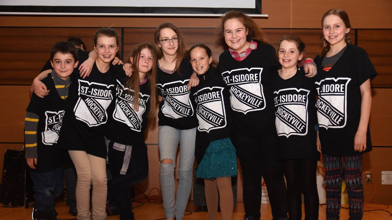 Saint-Isidore passe en finale du concours Kraft Hockeyville 2016