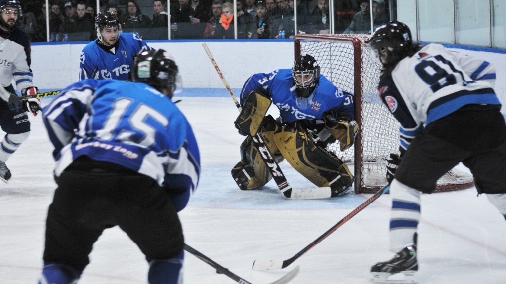 Le Komutel est toujours champion de la LLH