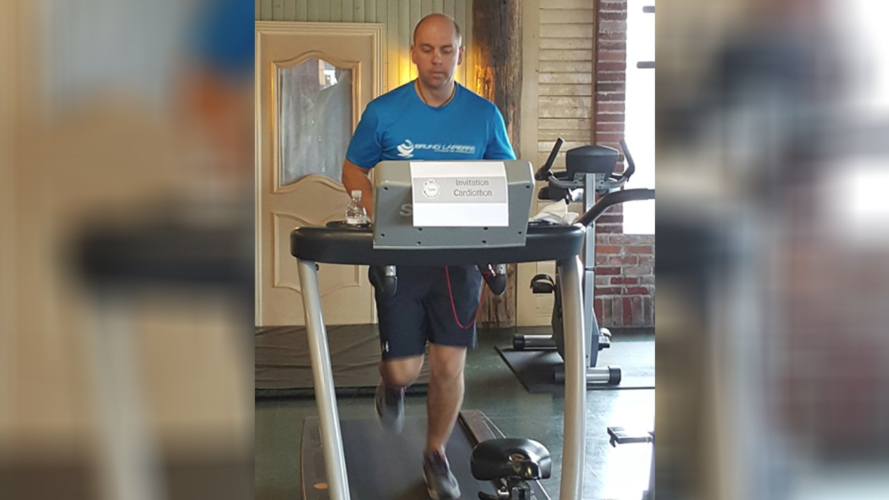 Les Surbookées du désert amassent des fonds lors d'un cardio-thon au Centre Tonus