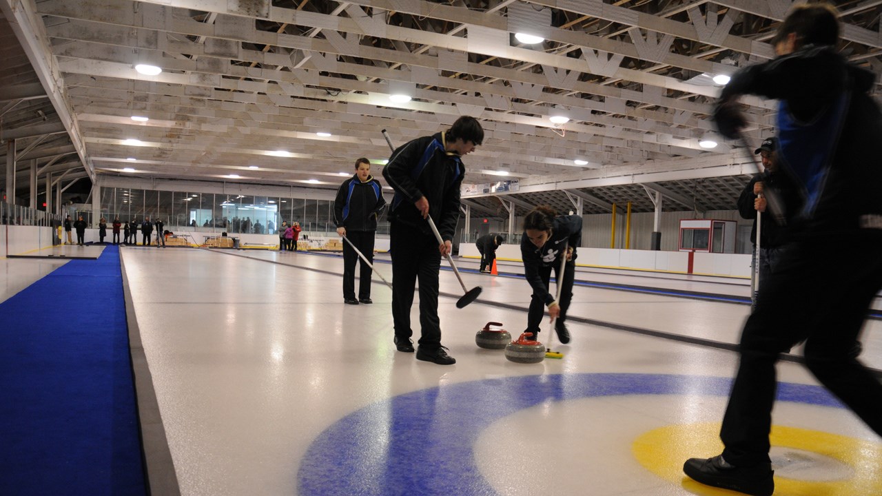 Le curling pour prolonger l'ouverture de l'aréna de Saint-Honoré