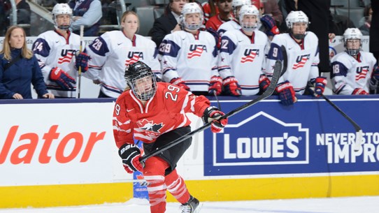 Marie-Philip Poulin et l'équipe canadienne échappent la médaille d'or au Championnat du monde