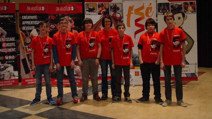 Les élèves de la CSBE se signalent à la compétition régionale de robotique