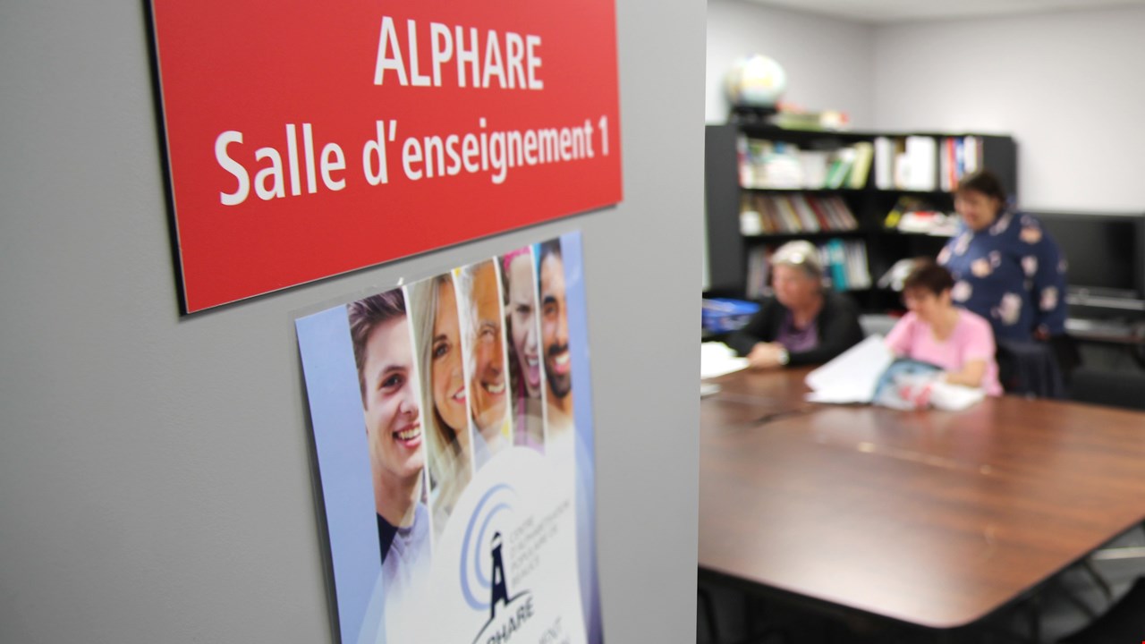 6 355 $ seront versés à Alphare.
