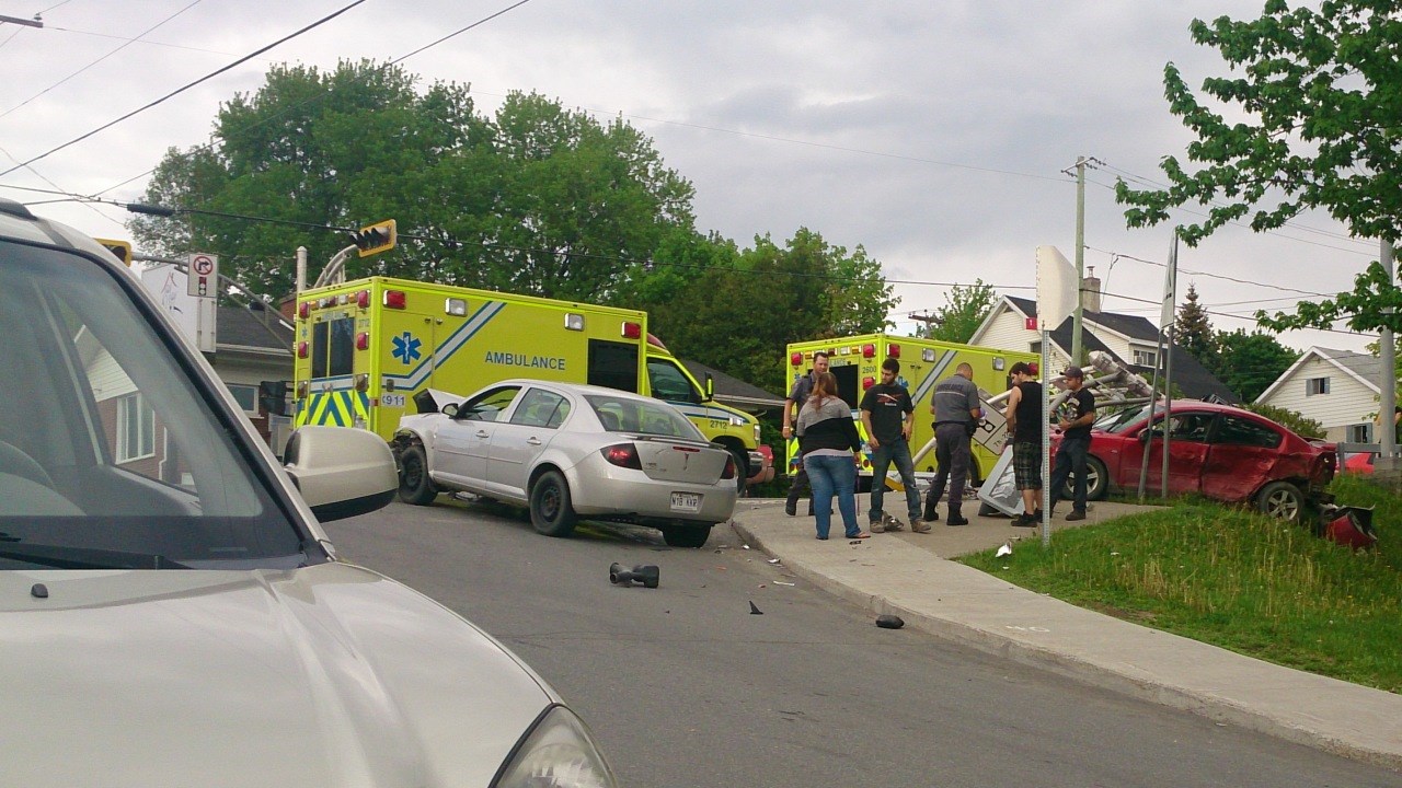 Accident au coin de la 127e rue et du boulevard Lacroix à Saint-Georges