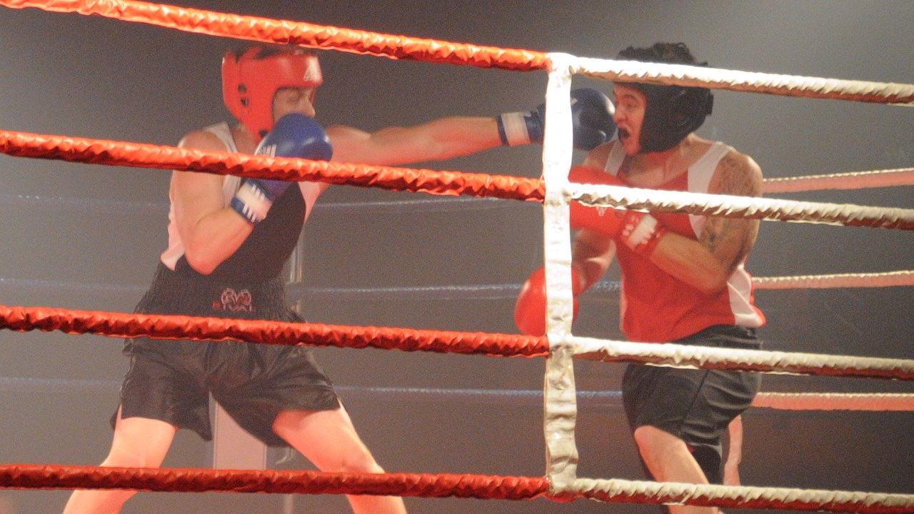 Victoire percutante d'Hubert Poulin lors du Gala de boxe Dooly's