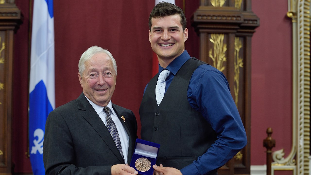 Samantha Boucher et Raphaël Tremblay reçoivent la médaille Lieutenant-gouverneur 