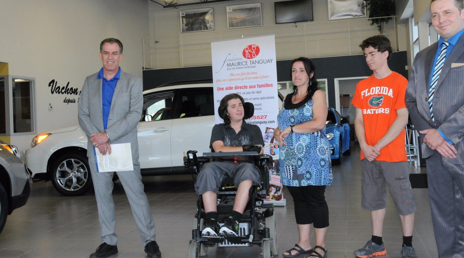 De généreux donateurs offrent à Samuel Bruneau un véhicule adapté à sa condition