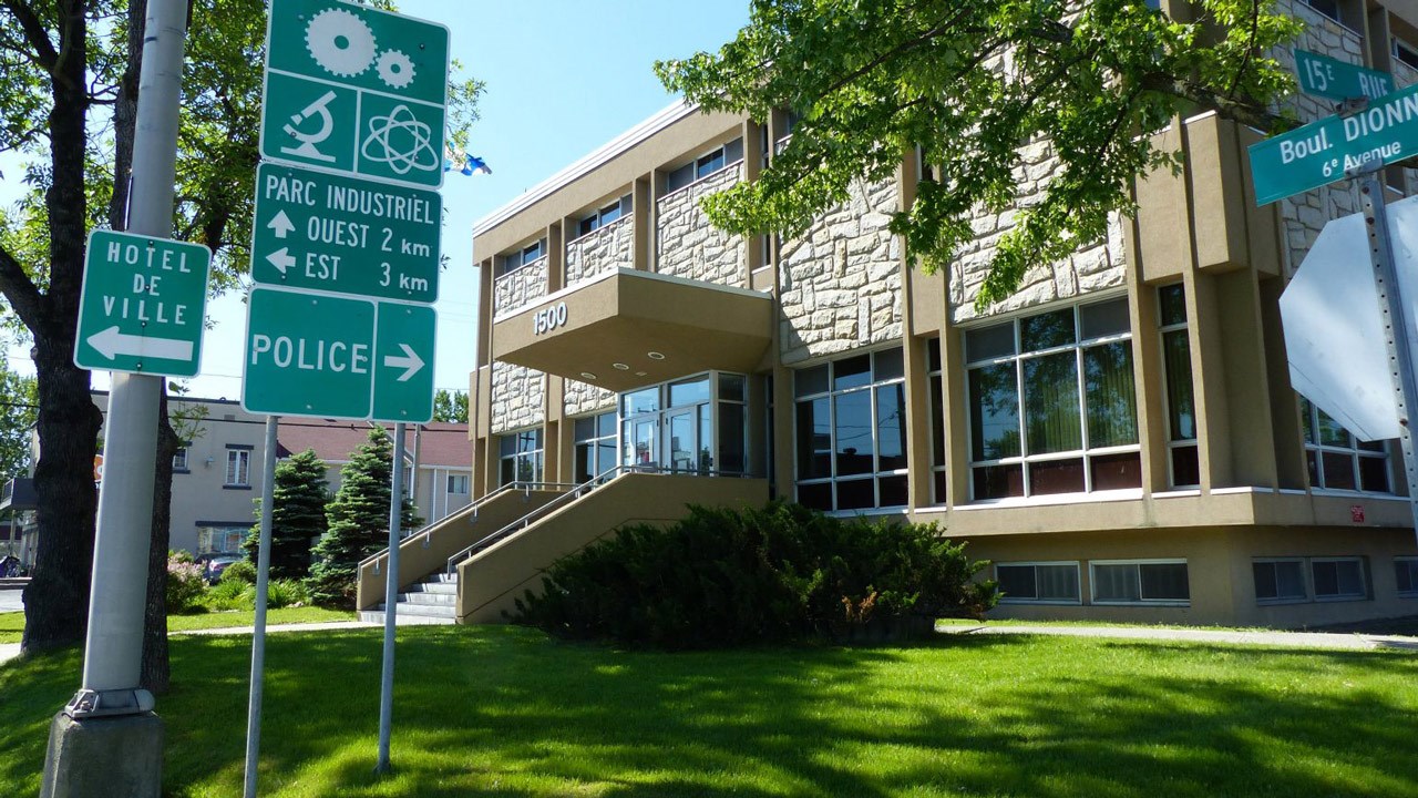 Claude Morin satisfait que la construction d’un poste de police à Saint-Georges aille de l’avant