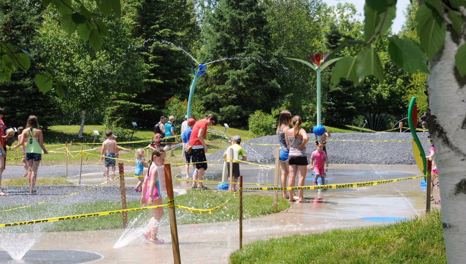 Les jeux d'eau du parc Veilleux de Saint-Georges accueillent ses premiers utilisateurs