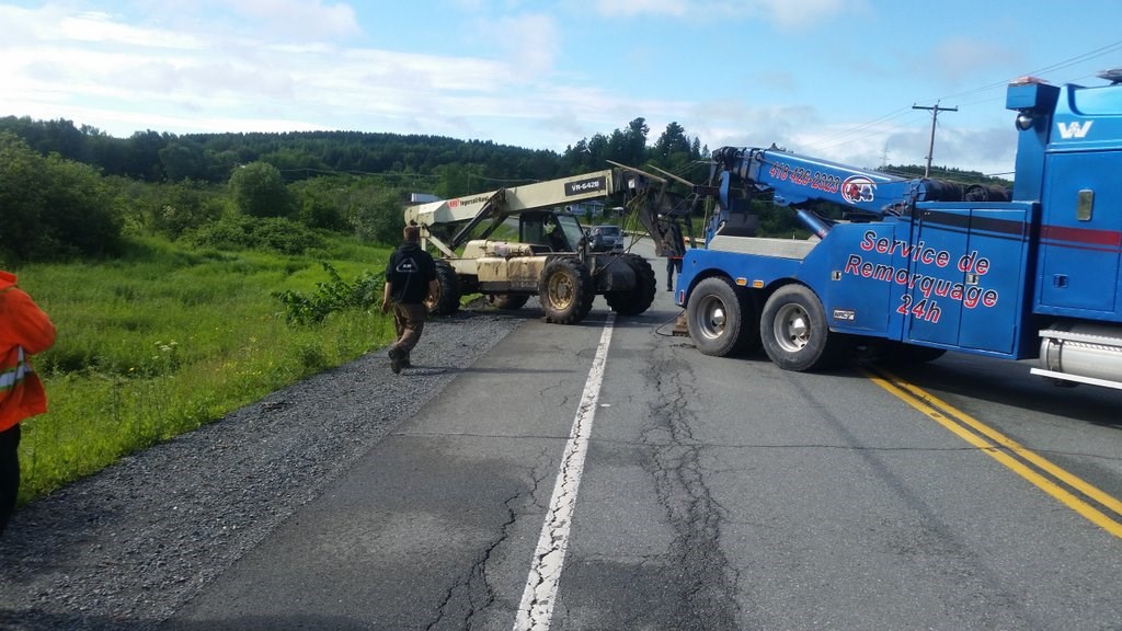 EN BREF | Sortie de route d’un camion sur la 173 à Saint-Joseph