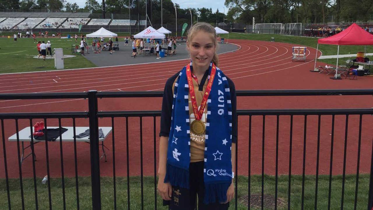 Anne Saint-Amand de Saint-Denis-de-la-Bouteillerie a obtenu la deuxième médaille d'or de la délégation au 1500 m marche.