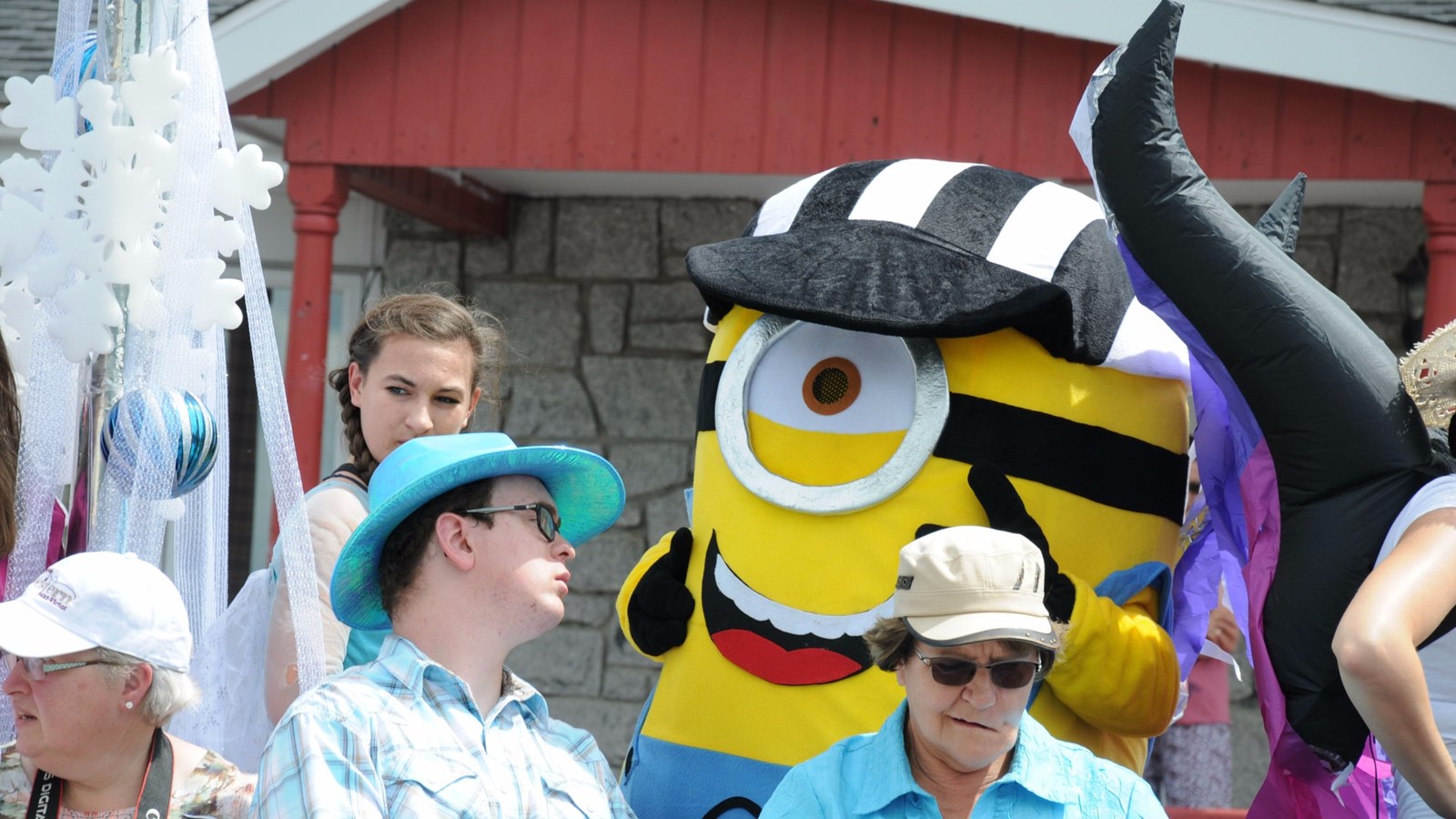 Images de la Grande parade de la 38e édition des Festivités western de Saint-Victor