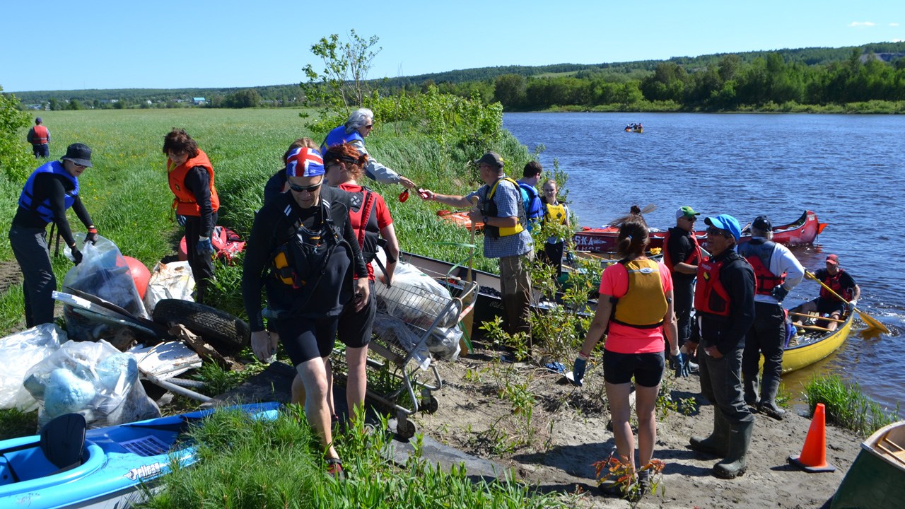 Projet Chaudière invite les citoyens à une corvée de nettoyage des berges de la rivière Chaudière à Saint-Georges.