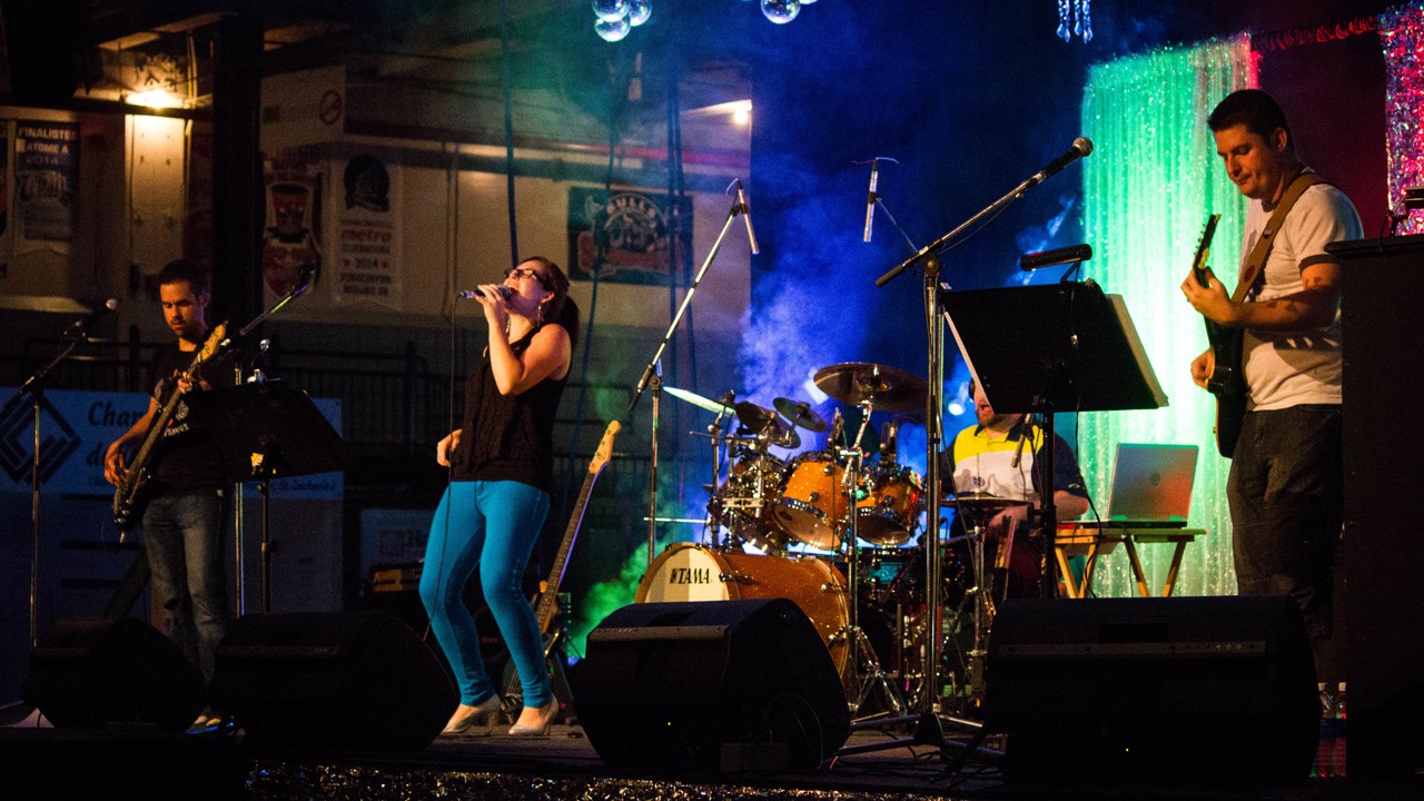 Spectacle-bénéfice pour la Maison de jeunes l’Olivier des Etchemins le 10 septembre.
