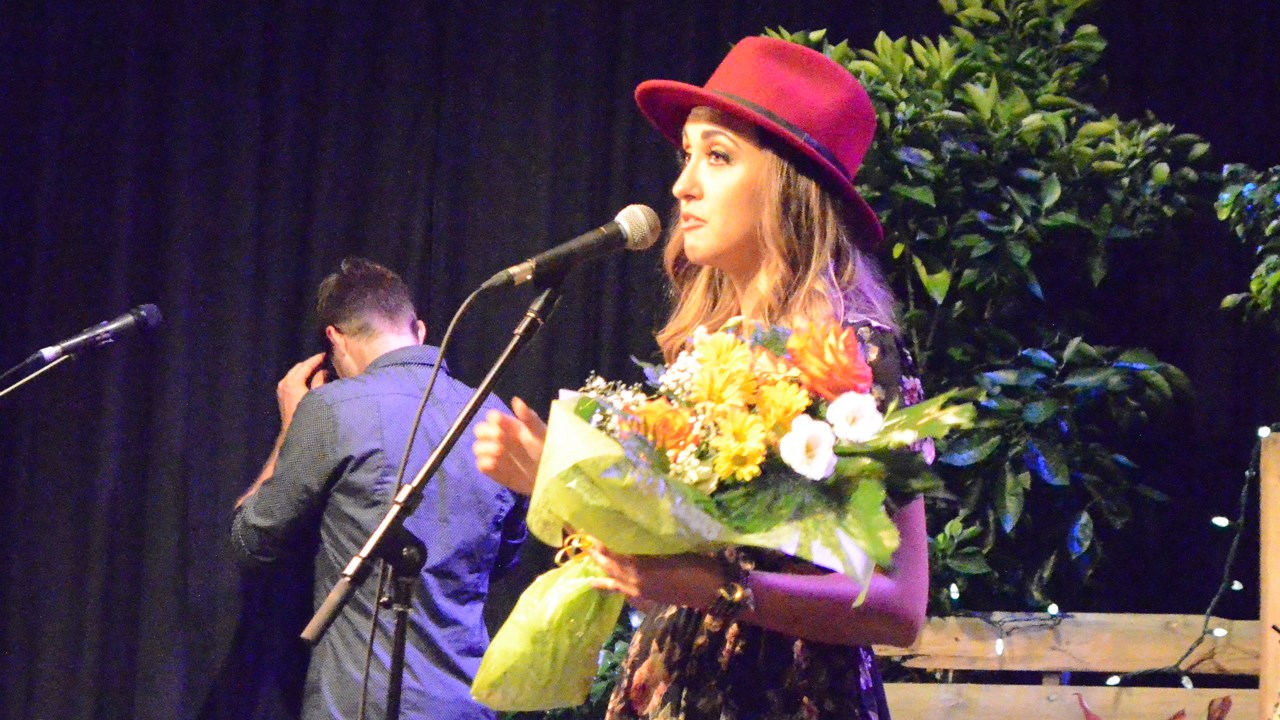 Salle comble pour le lancement de l'EP de Jessica Pruneau