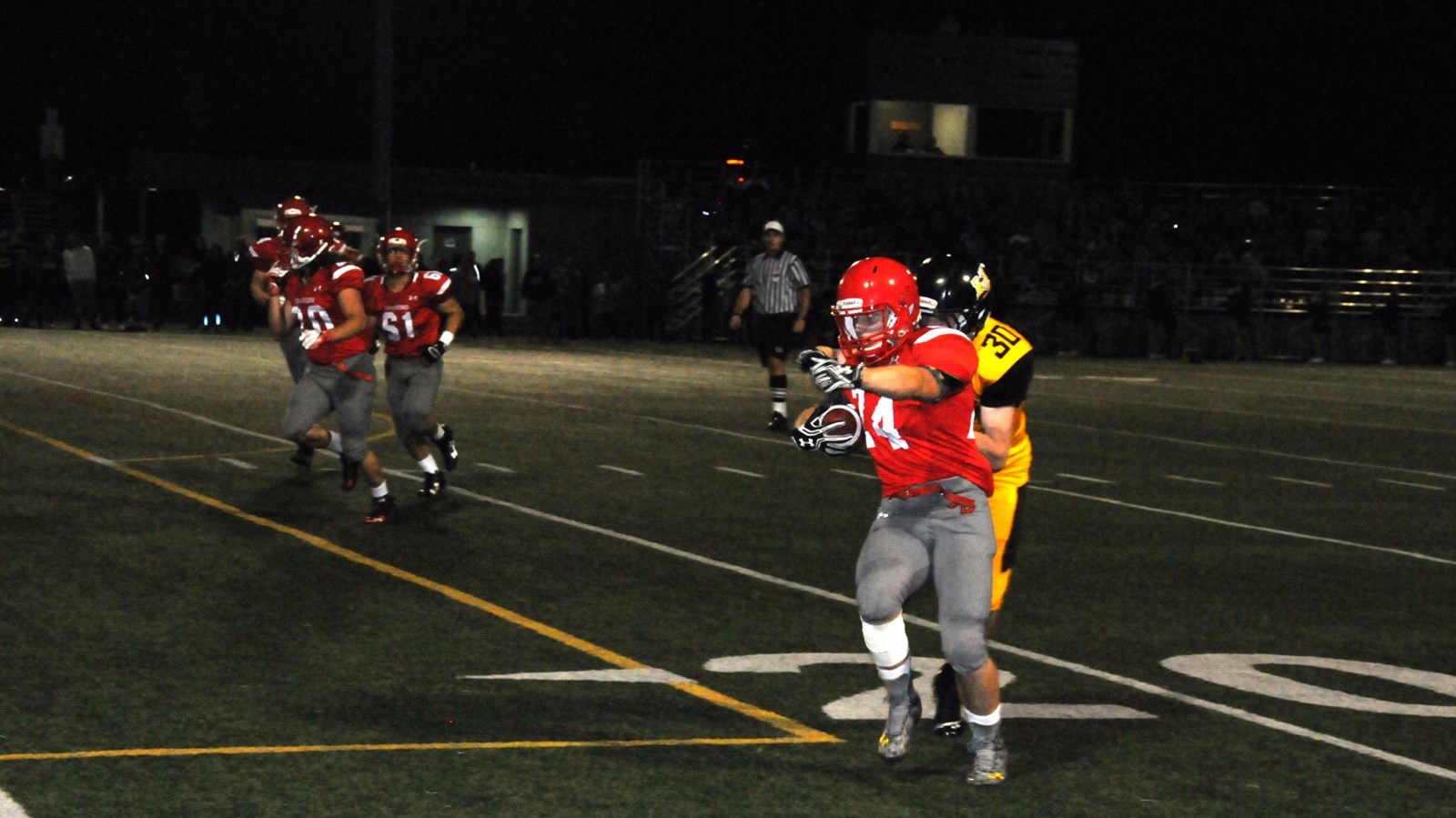 Les Dragons de la Polyvalente de Saint-Georges démolissent les Mustangs 51-0