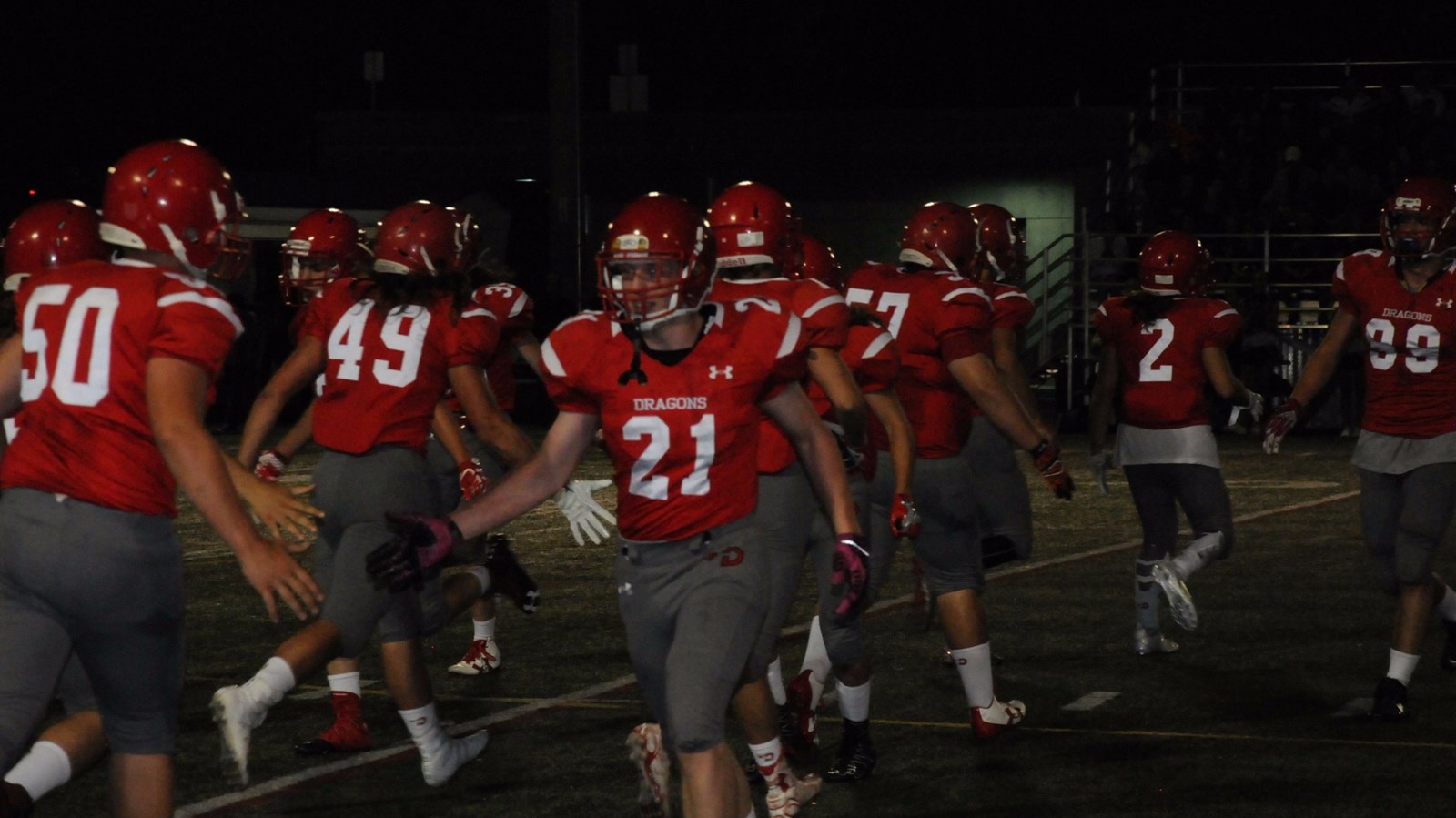 Les Dragons de la Polyvalente de Saint-Georges démolissent les Mustangs 51-0