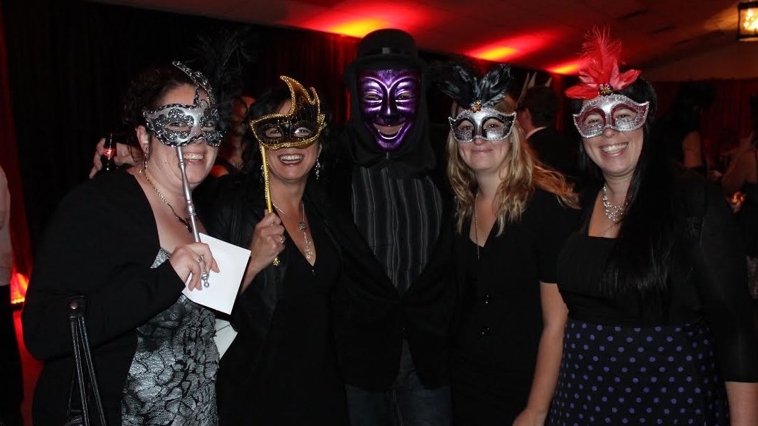 La 3e édition de la soirée bal masqué « Démasquez le communautaire » se tiendra le 20 octobre prochain