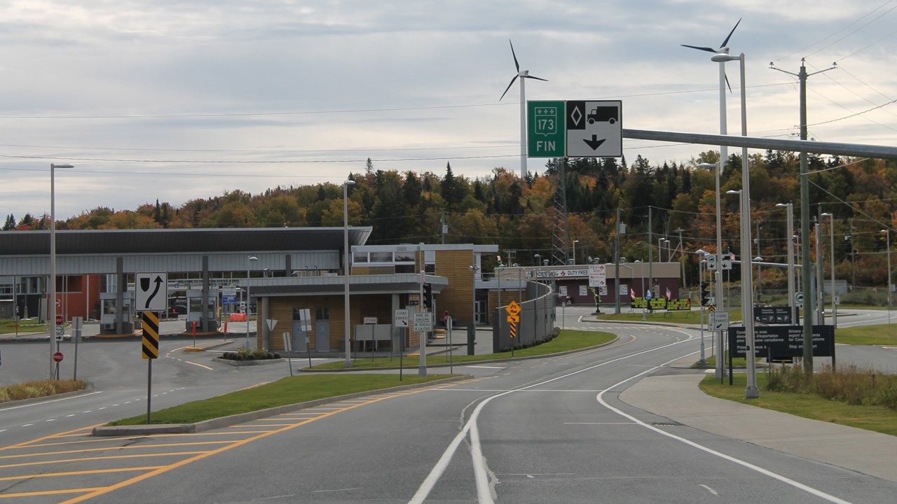 Un rêve pour Hervé Pomerleau : l'Autoroute 73 dépasse cette frontière et se prolonge dans le Maine, avec les amis américains