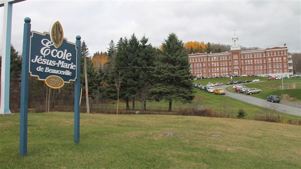 Dans le secteur privé, l'École Jésus-Marie de Beauceville arrive au quatrième rang avec une note de 7,6 