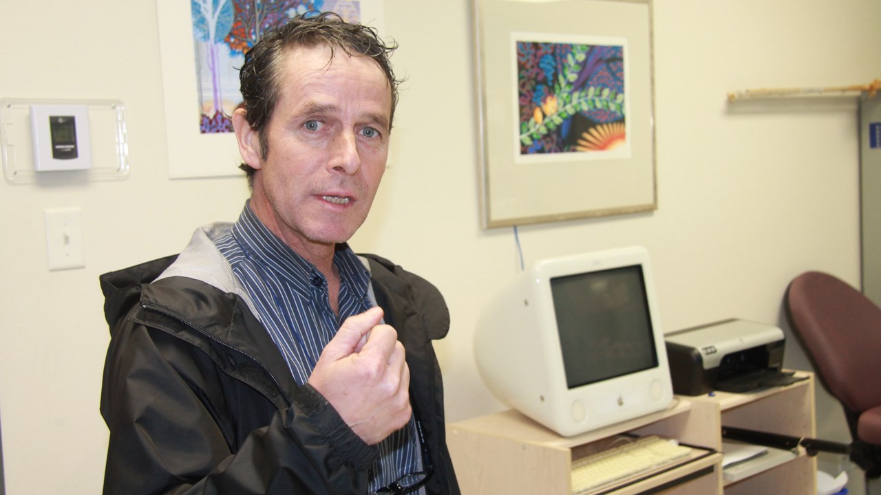 Serge Comeau, directeur régional des services communautaires, travaille à Portage depuis 25 ans.
