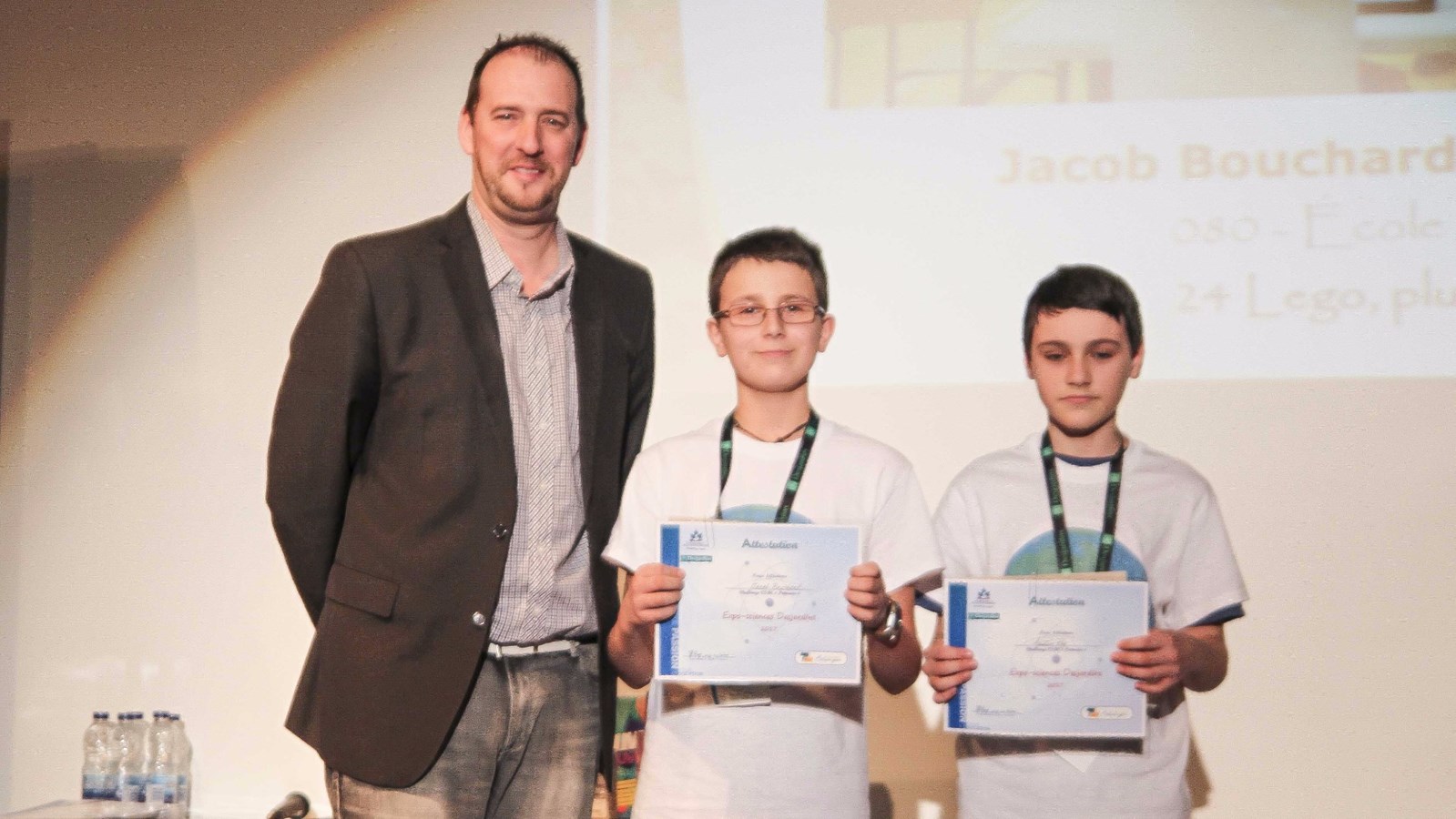 David Dumas, Austin Roy et Jacob Bouchard, gagnants du 1er prix Challenge CSBE - Primaire.