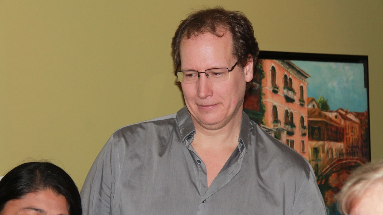 Dave Mackell, qui a maintenant 46 ans, connaît Claude depuis qu'il en a 9.