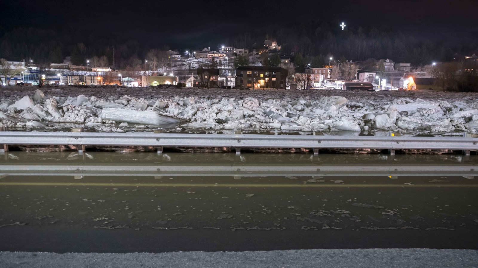 État des lieux de l'inondation moyenne à Beauceville samedi à 23h