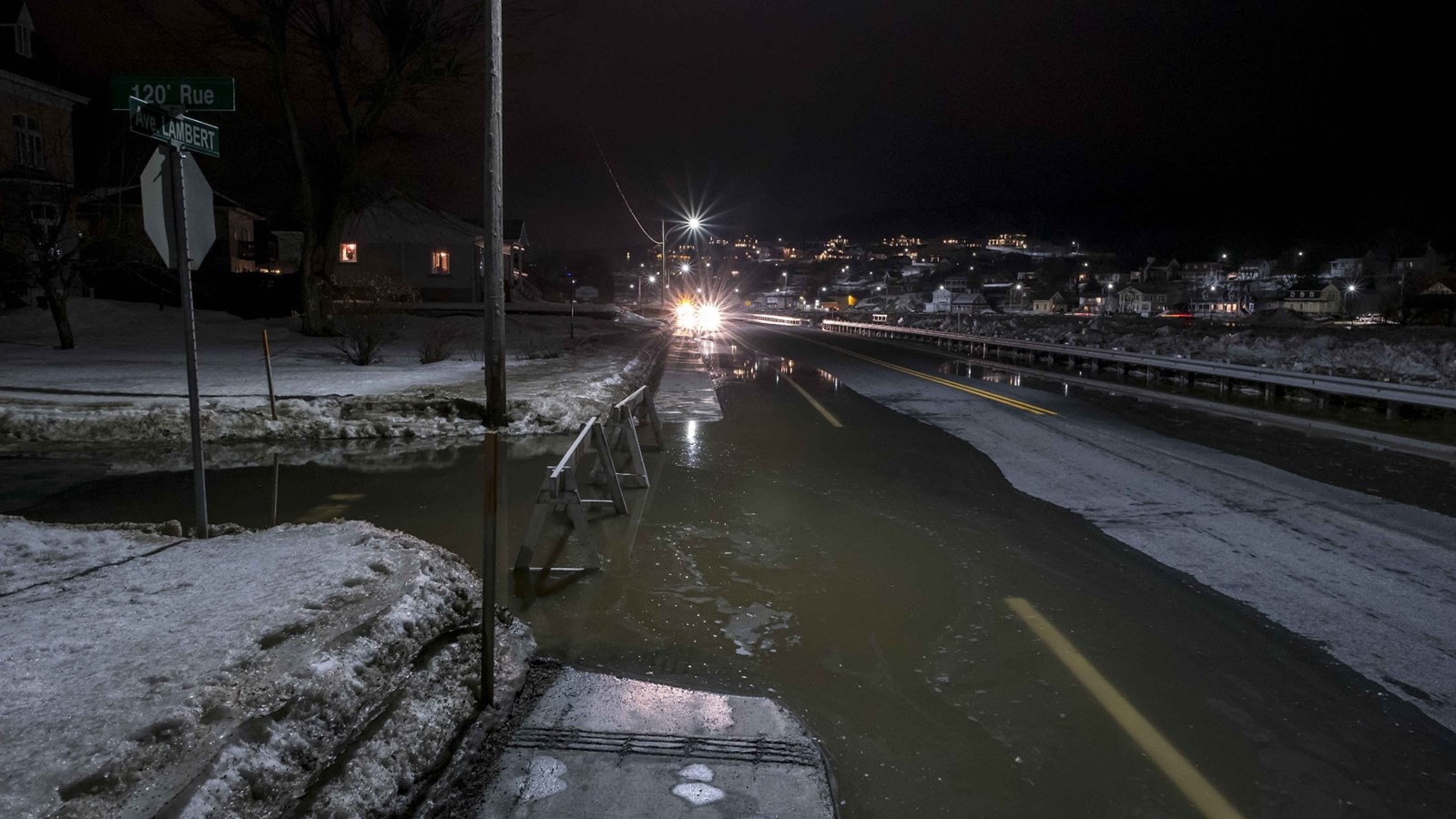 État des lieux de l'inondation moyenne à Beauceville samedi à 23h